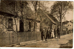 Die erste Schule in Tschernitz war in der Friedrichshainer Strae
